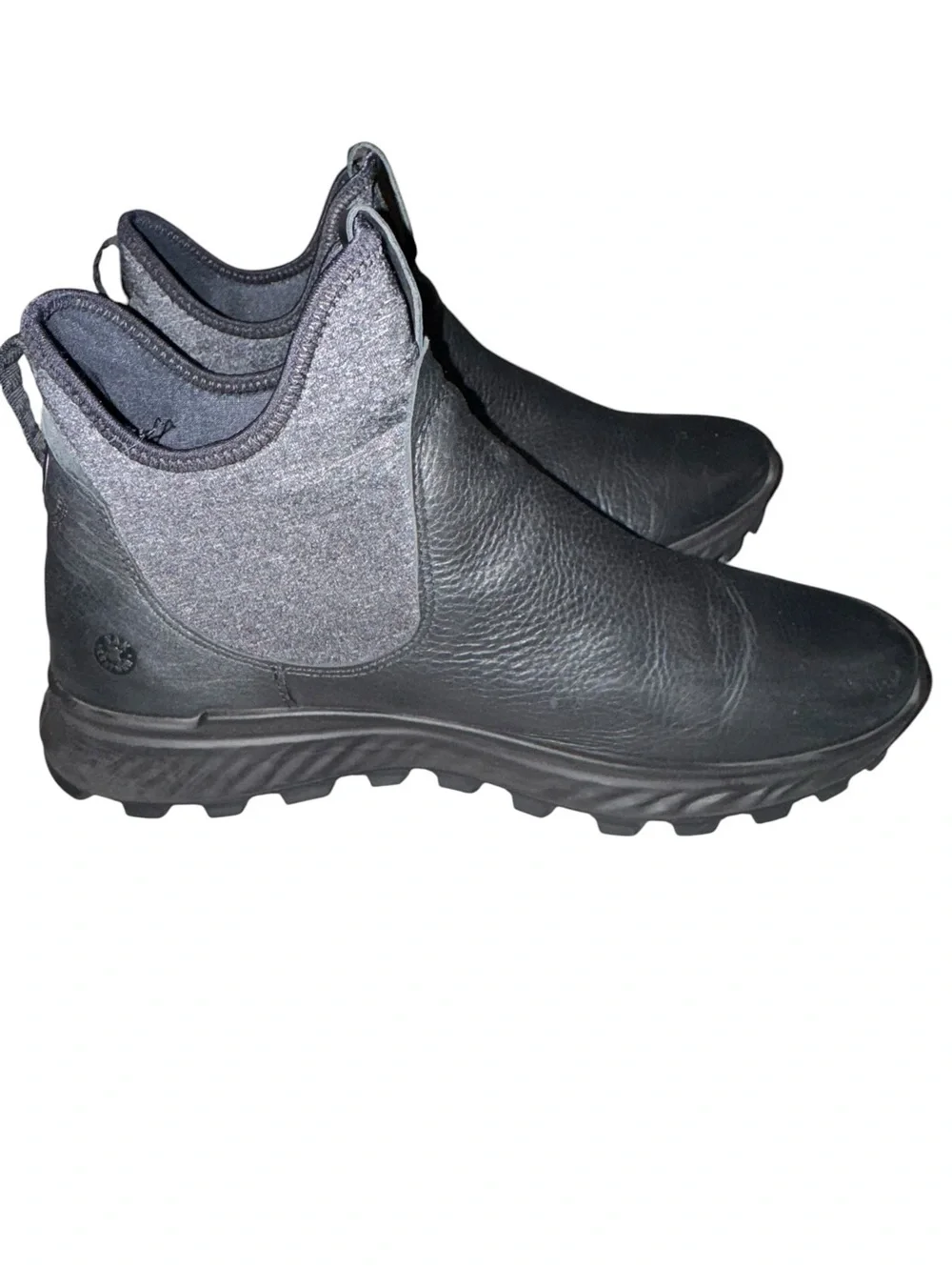 Women’s black Ecco Exostrike Chelsea Boots size 9 good condition